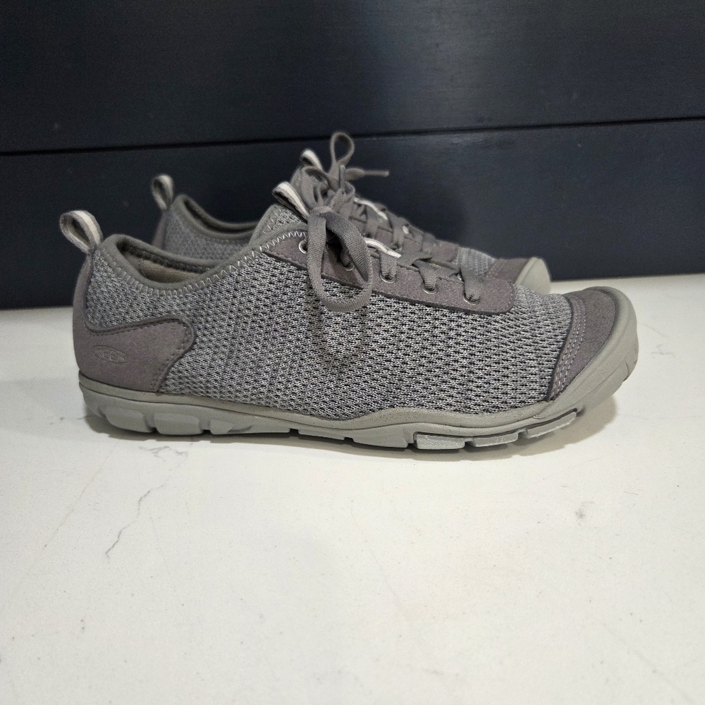 Keen Hush Knit CNX Gray Footwear - Picture 2 of 10